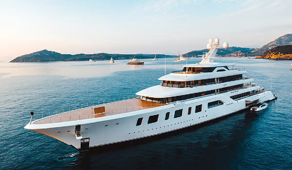 Feadship - Aquarius - Luxury Yacht Charter - Preowned Luxury Yachts - Exclusive Concierge Club.webp